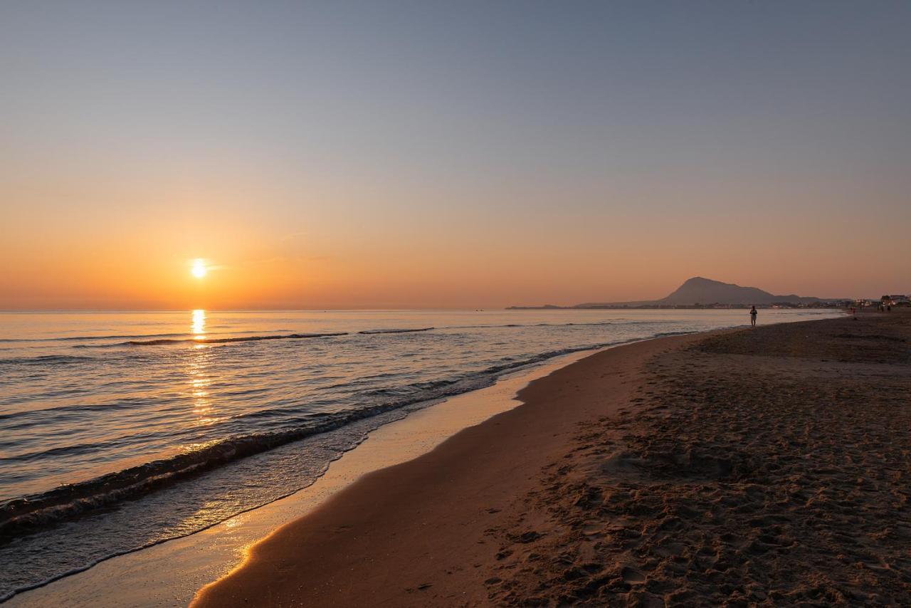 Denia Beach Lodge 외부 사진